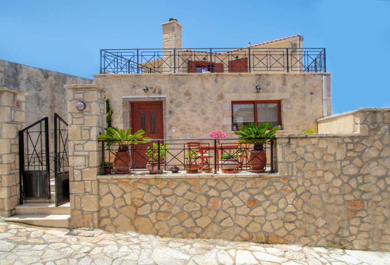 Kantouni House Volimes Luaran gambar