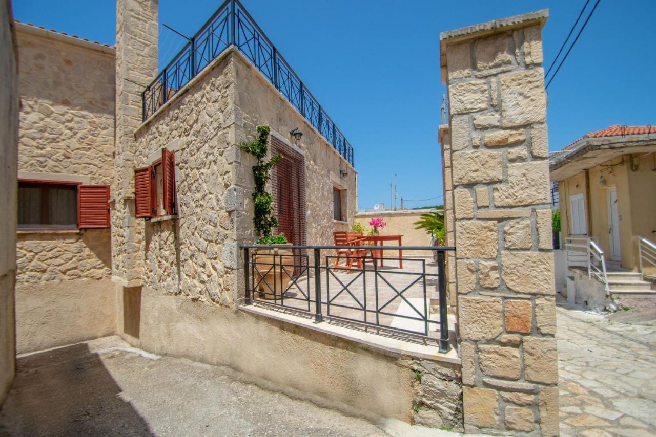 Kantouni House Volimes Luaran gambar